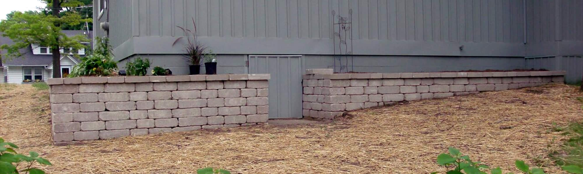 Retaining Wall Construction Services